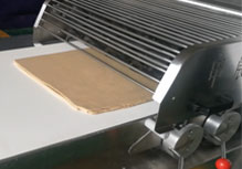 Demostración de la laminadora de masa automática